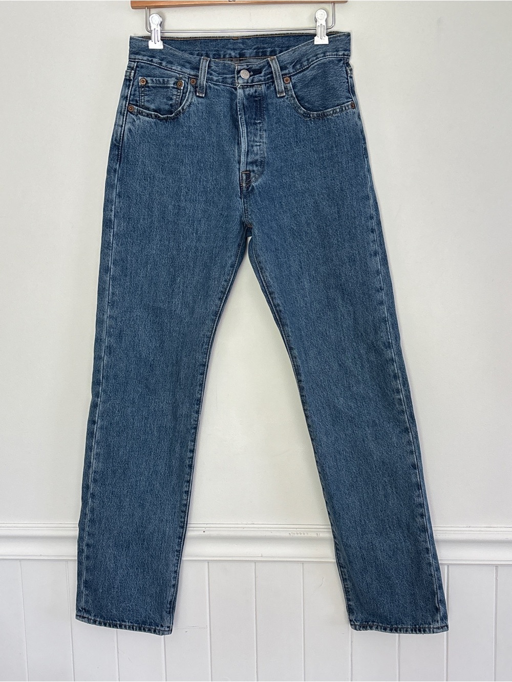 Levi’s 501 Women’s Button Fly Jeans 29 X 31.5 Classic Denim Mid Rise Medium Wash